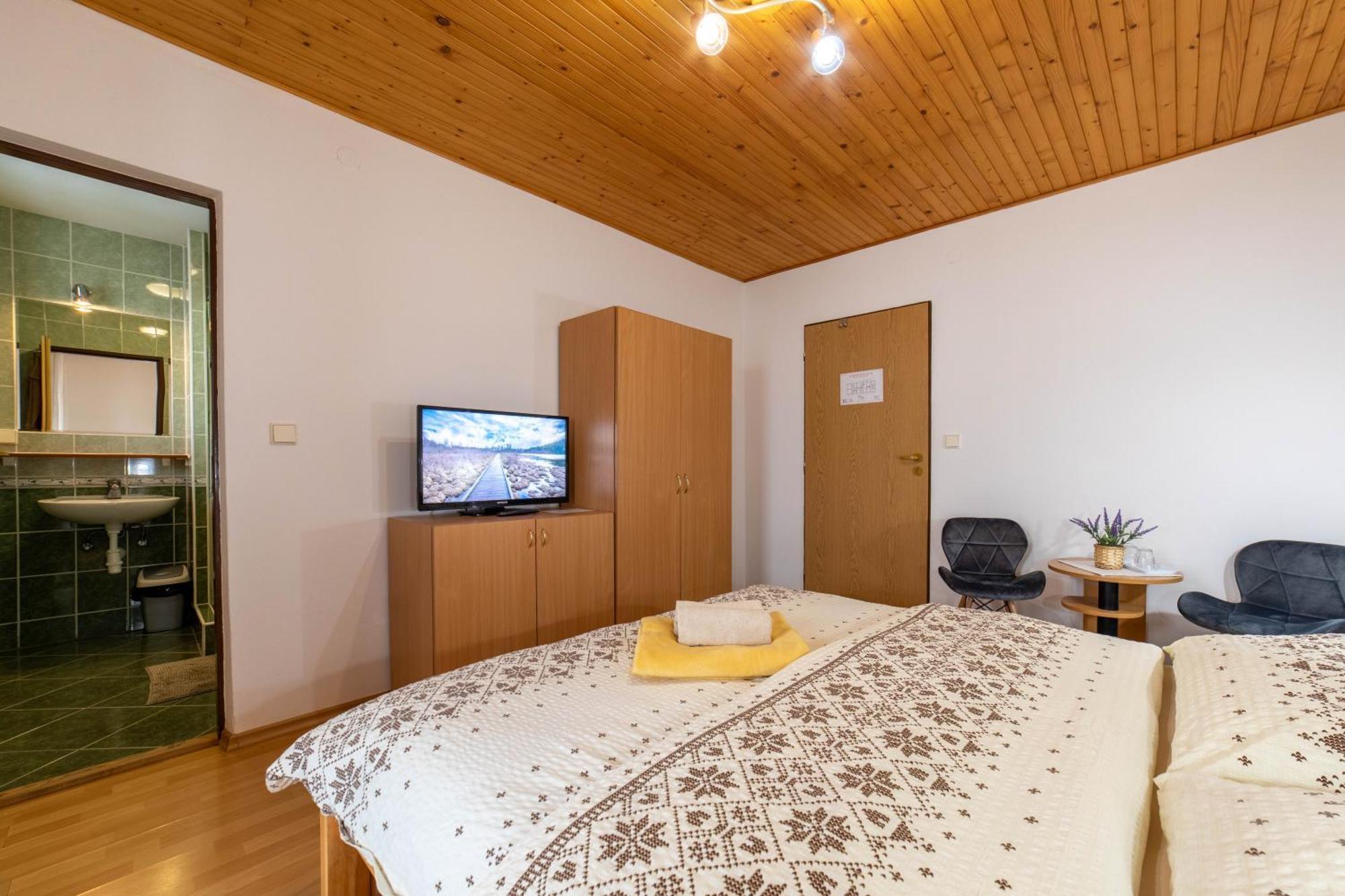 Penzion Pod Kycerou Zuberec Bagian luar foto